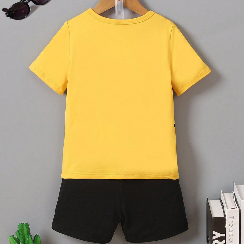 Conjunto de camiseta e short Rafael